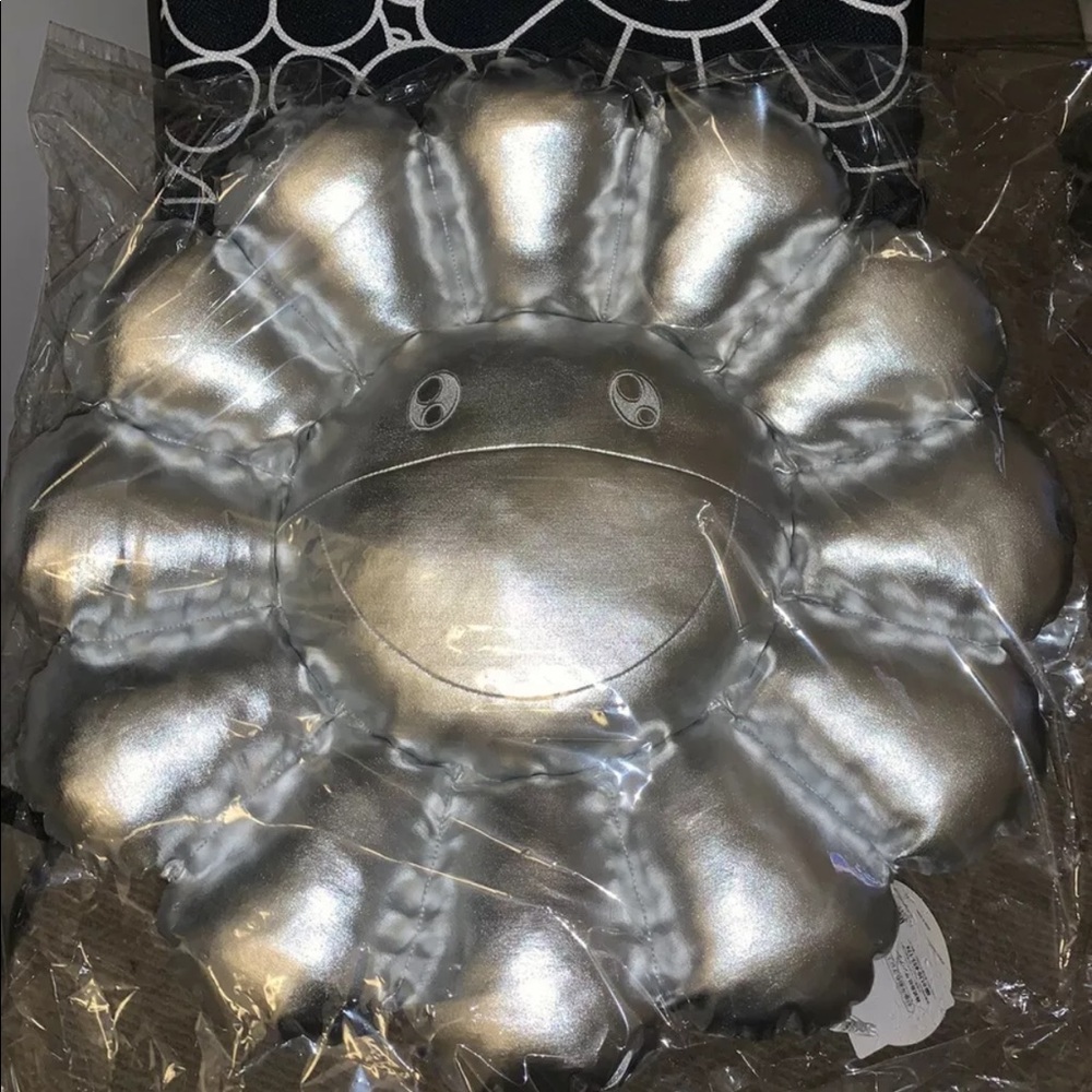 Complexcon Murakami 60cm Silver Flower Pillow